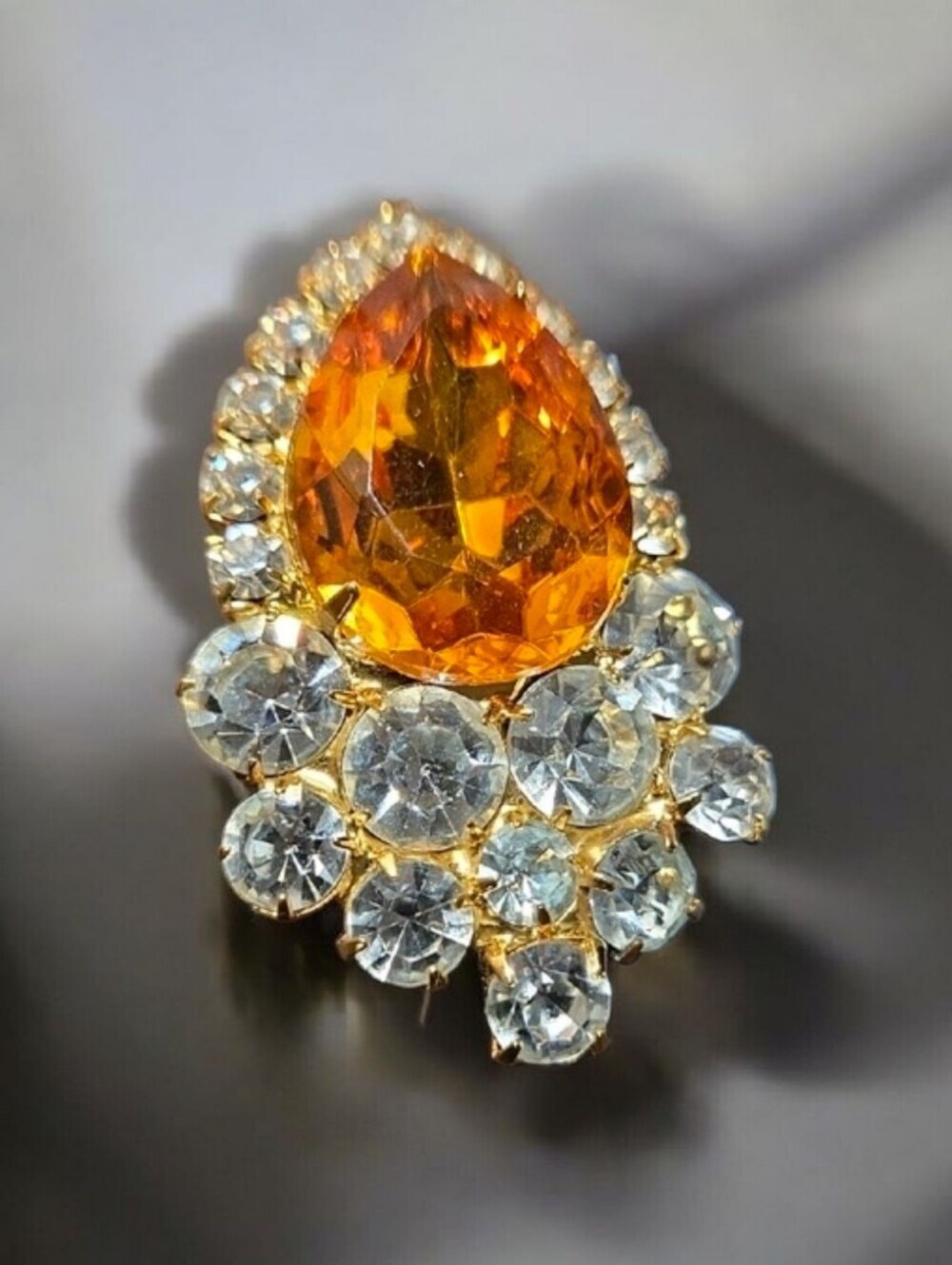 Gold-Tone Amber Teardrop & Clear Crystal Cluster Brooch Necklace Pendent - Picture 10 of 12